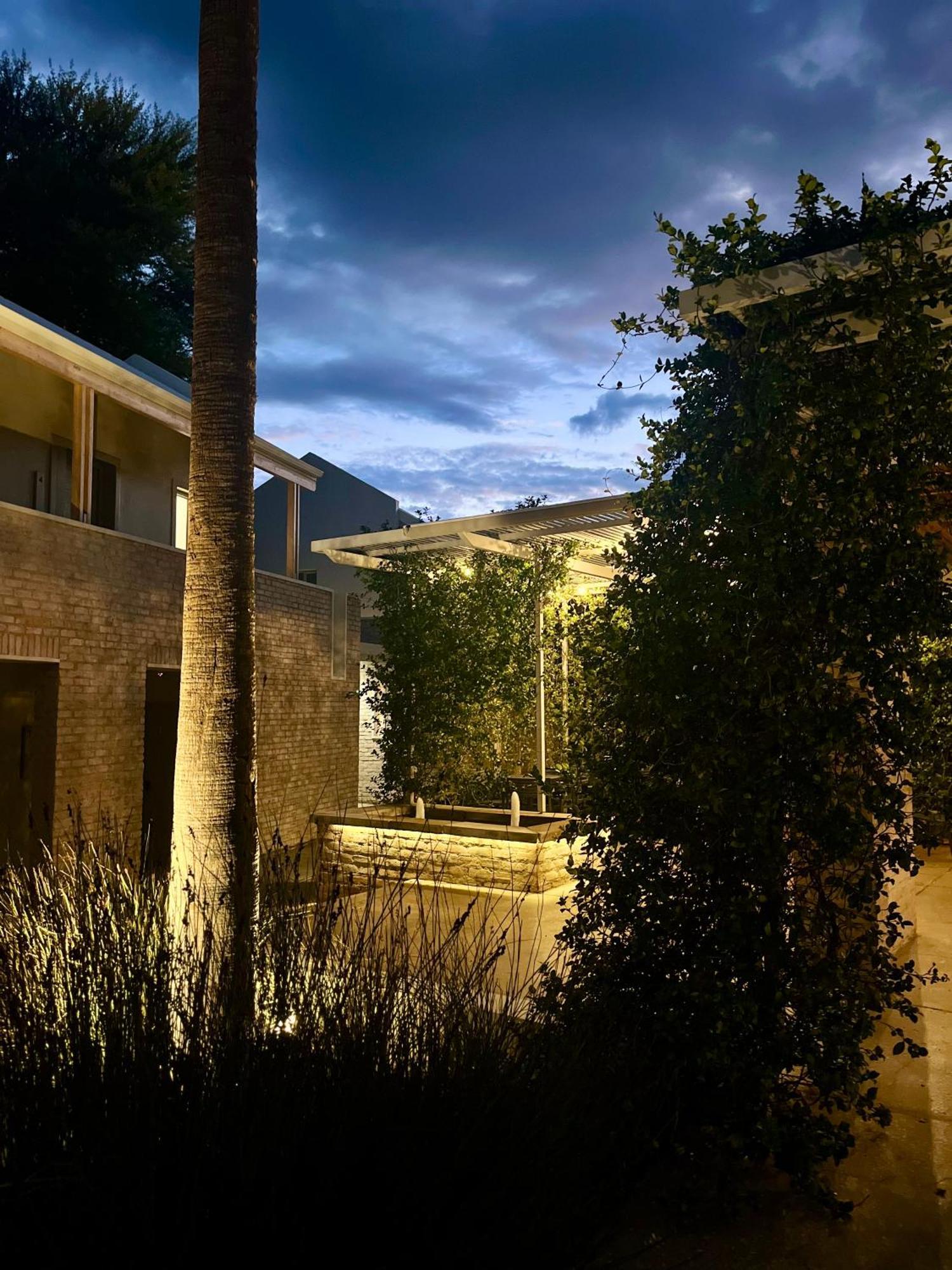 The Windhoek Luxury Suites Exterior foto