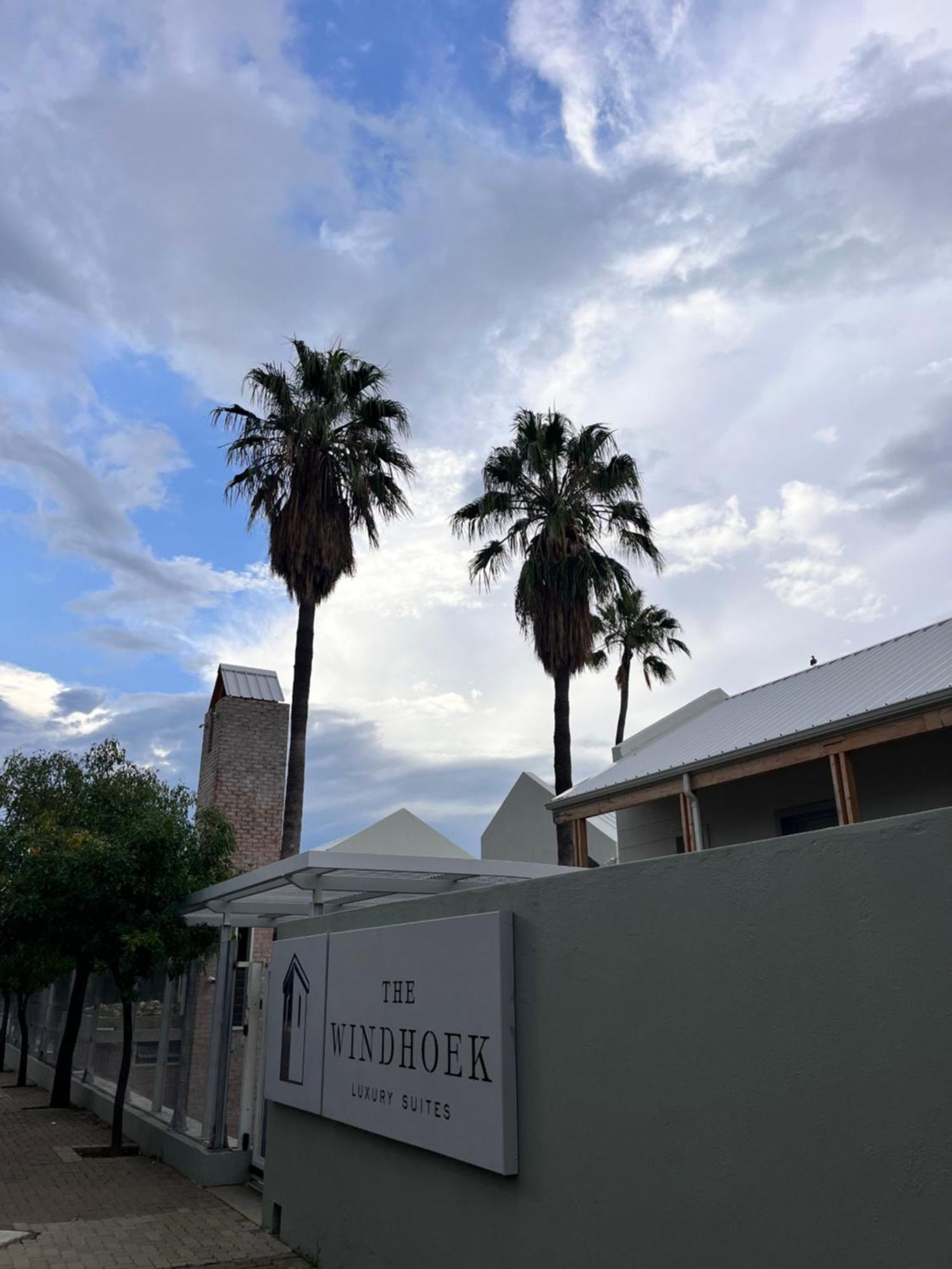 The Windhoek Luxury Suites Exterior foto