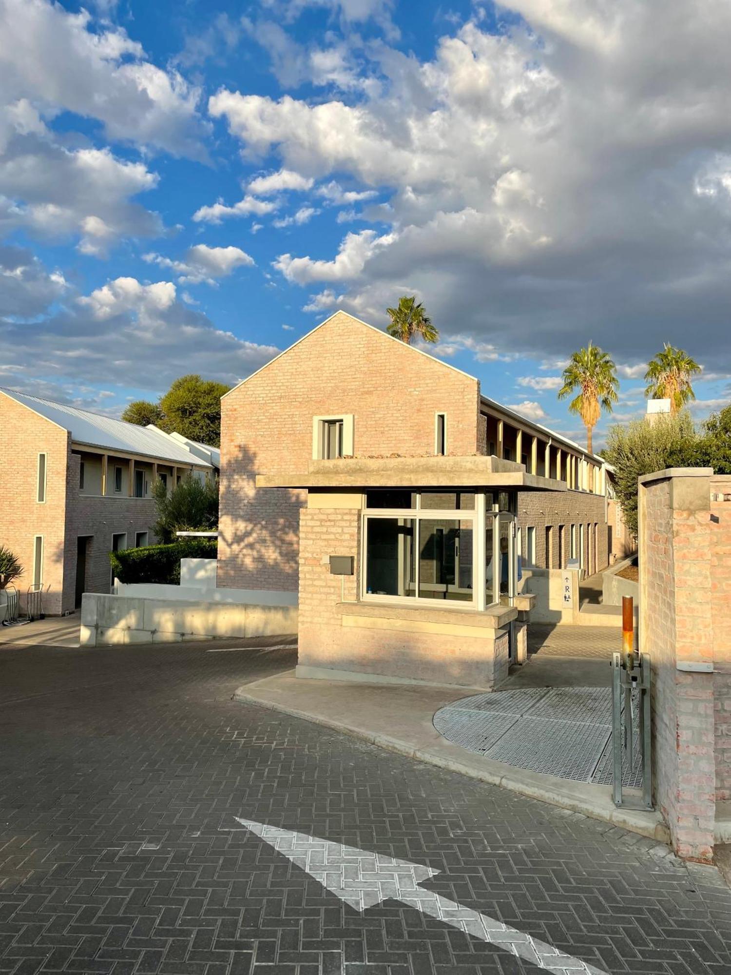 The Windhoek Luxury Suites Exterior foto